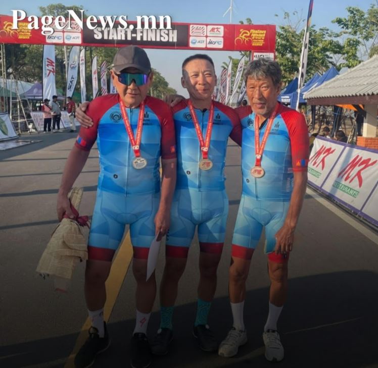 66-69 насны ангиллын засмал замын дугуйн төрөлд Г.Анхбаяр Азийн АШТ-ээс алтан медаль хүртлээ