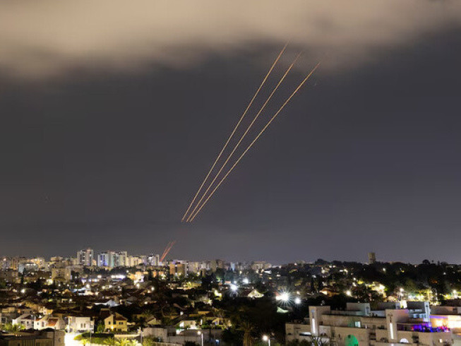 Иран улс дайн эхэлснээс хойшхи “хамгийн хүчтэй, ширүүн” цэргийн ажиллагаагаа явууллаа