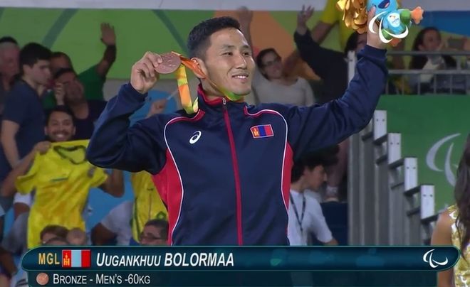 Монголын паралимпын спортын хөгжил бодлогыг тодорхойлох хүн хэн бэ